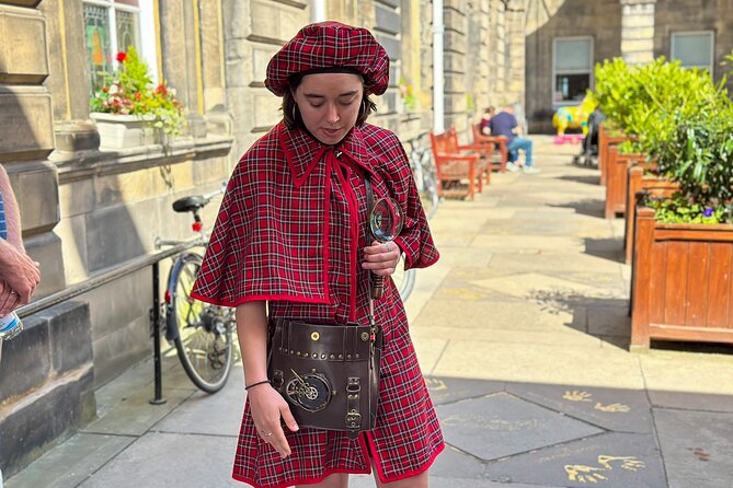 Edinburgh Historical Gems Tour with Whisky & Local Flavours - Scottish tablet, haggis and a dram