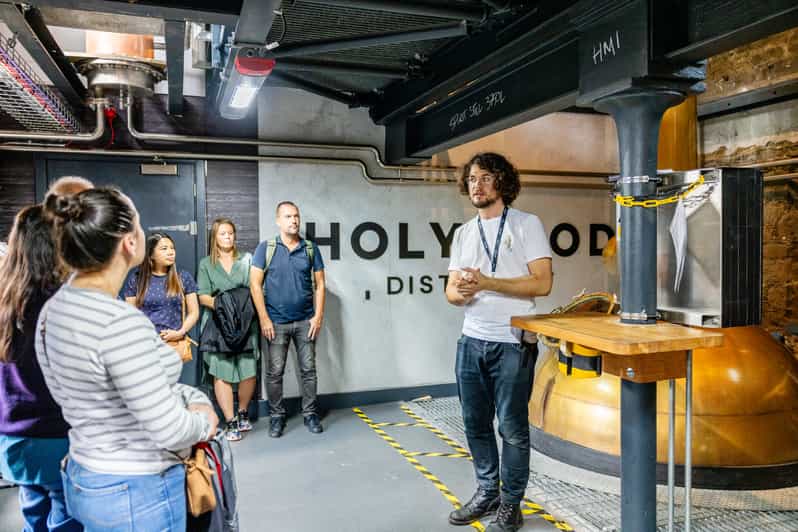 Edinburgh: Holyrood Distillery Whisky & Gin Tour - Finishing in the Cask Room