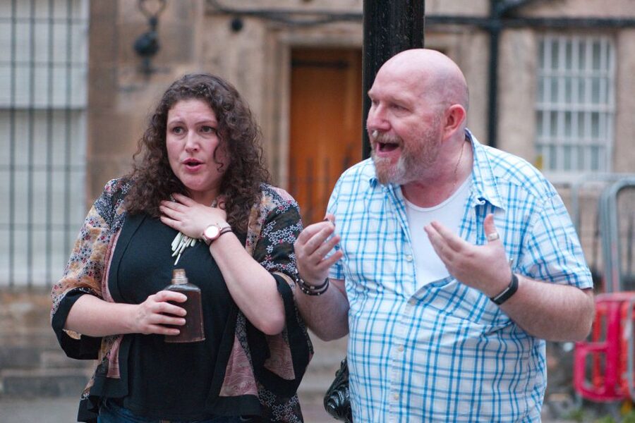 Edinburgh Literary Pub Tour with "Real-Actors" - Sir Walter Scott and Robert Louis Stevenson