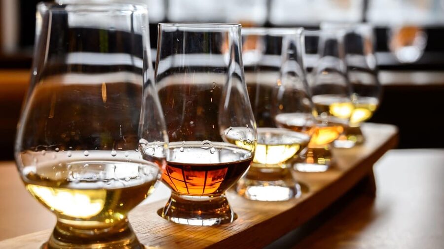 Edinburgh: Loch Ness, Scenic Walk, Glencoe & Whisky Day Tour - What this Edinburgh Highlands tour is really trying to do