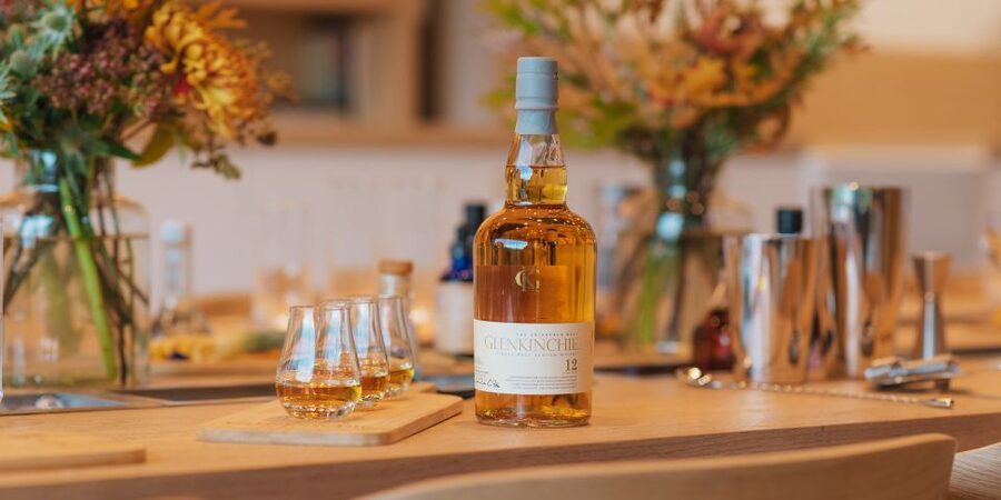 Edinburgh: Rosslyn Chapel, Borders & Glenkinchie Distillery - Who will enjoy this tour most