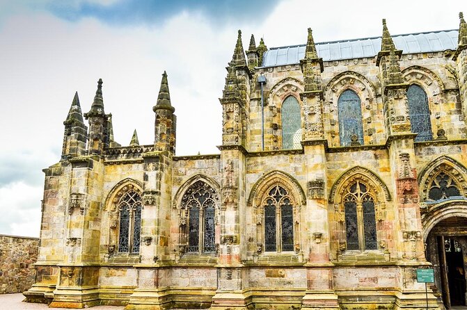 Edinburgh: Rosslyn Chapel, the Borders & Glenkinchie Distillery - Why this Scottish Borders day works