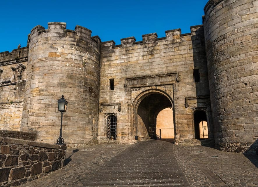Edinburgh: Stirling Castle, Kelpies, Whisky & Highlands Tour - Understanding Scotch at Glengoyne Distillery