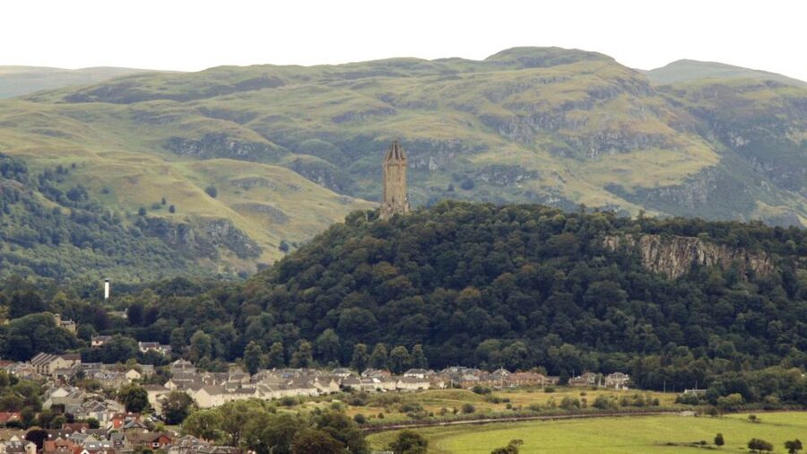 Edinburgh: Stirling, Whisky and St Andrews Tour in Spanish - How good is the Spanish guiding?
