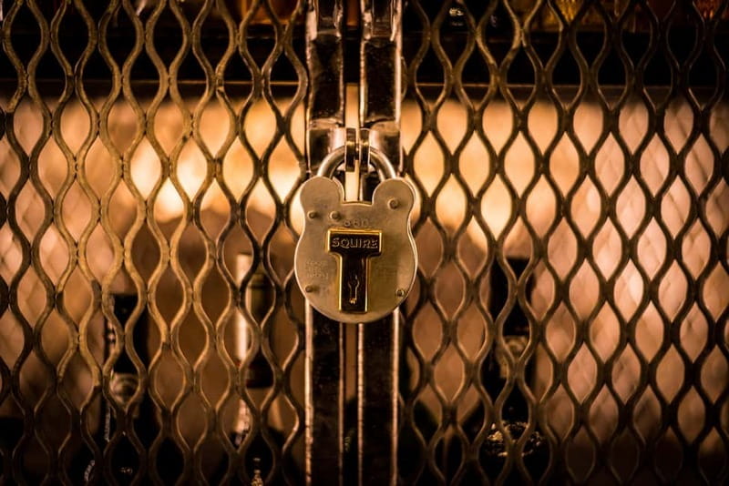 Edinburgh: The Lost Close Underground Scotch Whisky Tasting - Choosing the right whisky flight