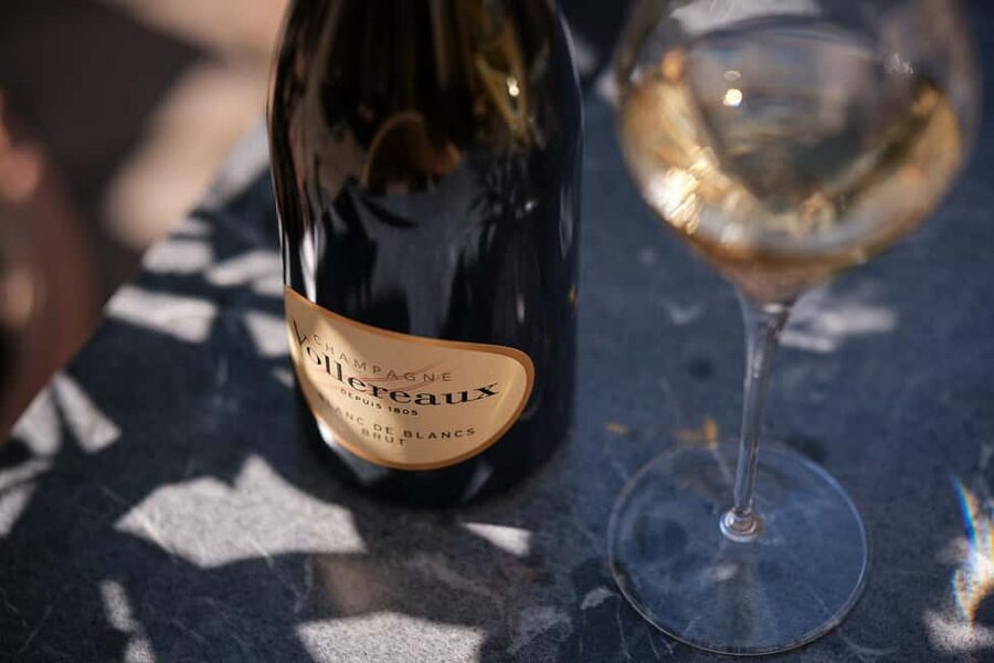 Epernay: Guided Tour of Champagne Cellar with Tastings - Small groups make the explanation more personal
