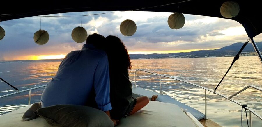 Estepona: Sunset boat trip & Cava & Tapa - Setting out from Estepona Marina