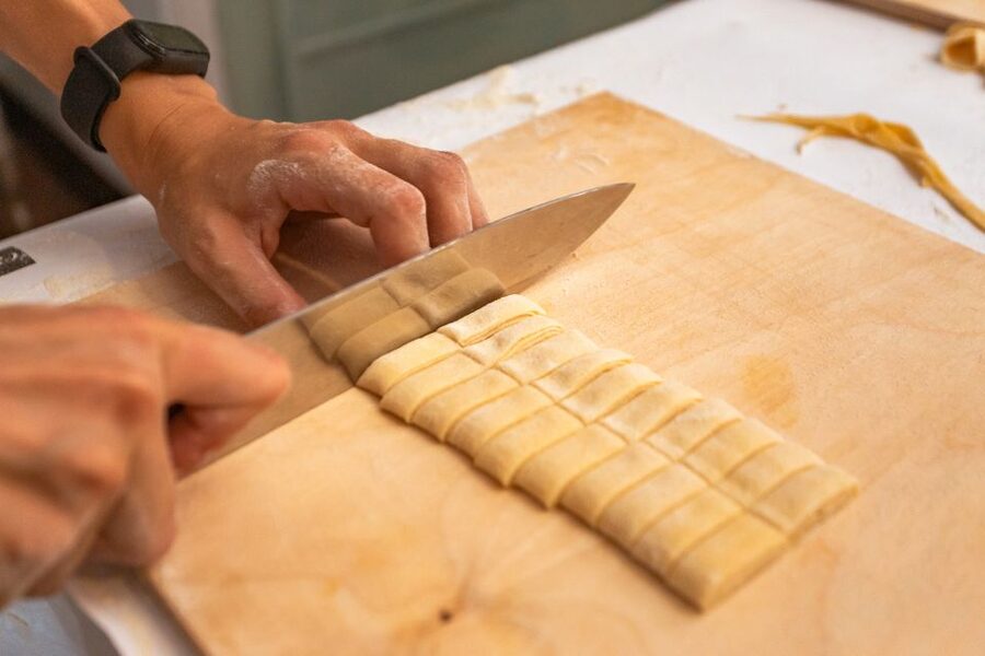 Fettuccine & Tiramisù: Cooking Class with Wine & Limoncello - The chefs make the difference