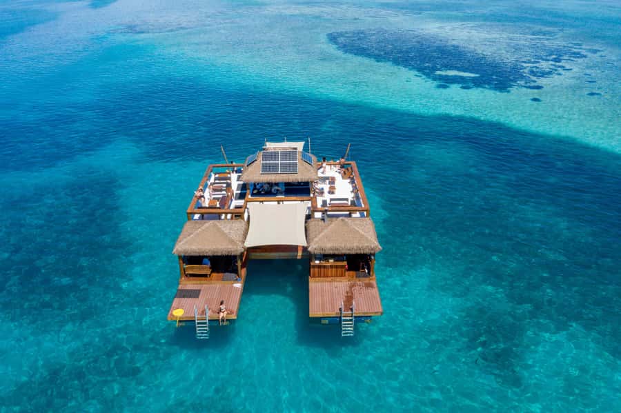 Fiji: Cloud 9 Floating Bar and Pizzeria Day Trip - From Port Denarau to the Mamanuca Islands