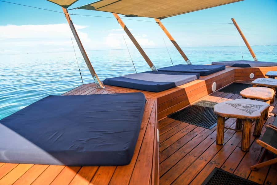 Fiji: Cloud 9 Floating Bar and Pizzeria Day Trip - Booking and cancellation details to know