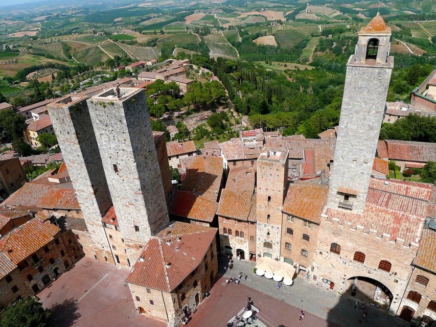 Florence: Chianti Villages, San Gimignano and Winery Tour - A quick but worthwhile hour in San Gimignano