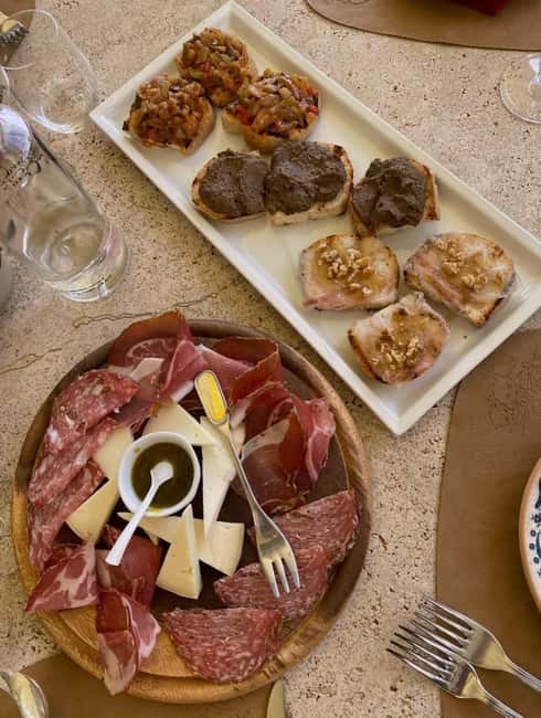 Florence: San Gimignano & Siena Tasting Experience - Who should book this excursion?