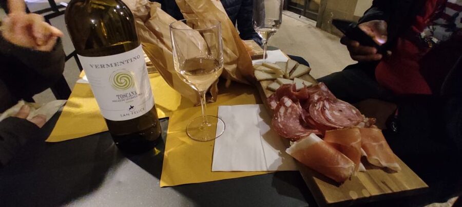 Florence: Sunset Sightseeing Tour and Wine Tasting - A 45-minute Chianti tasting with Tuscan food