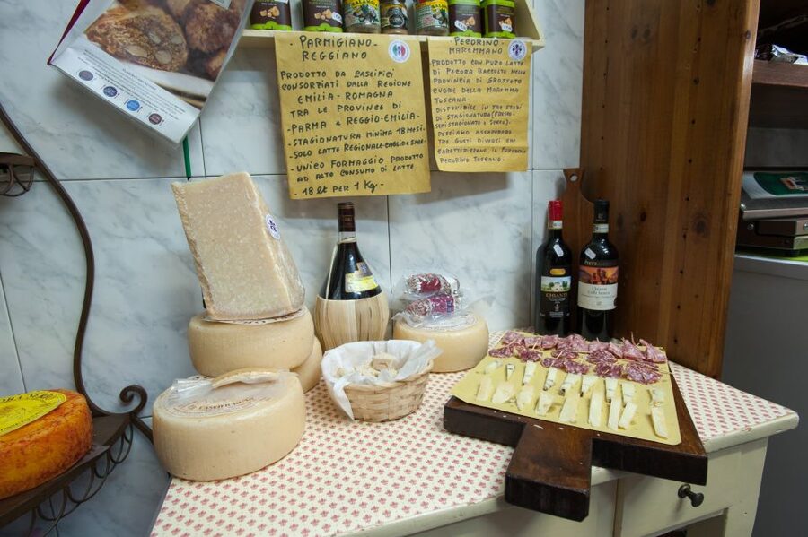 Florence: Sunset Wine and Food Tour - The Negroni stop and views over Florence