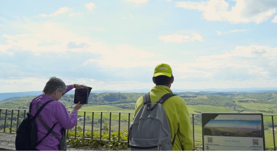 Florence: Val d’Orcia Wine Tasting & Lunch Small Group Tour - Montalcino and the final tasting