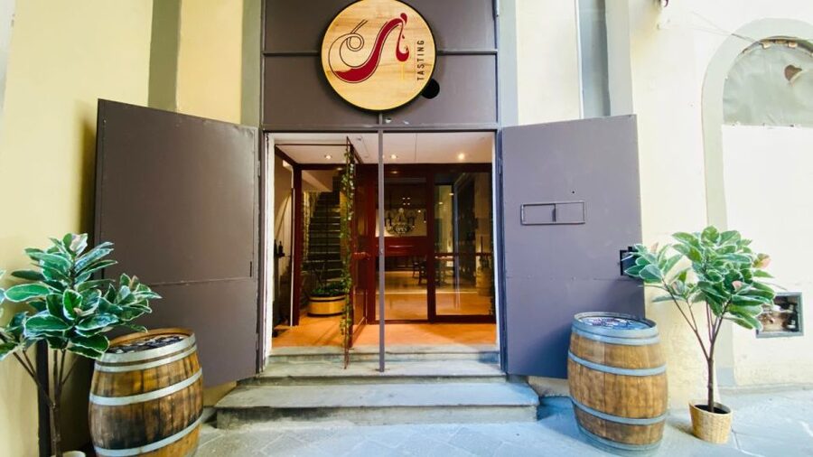 Florence: Wine Tasting and Paring Class Guided Tour - Tuscan food pairings that make the class work