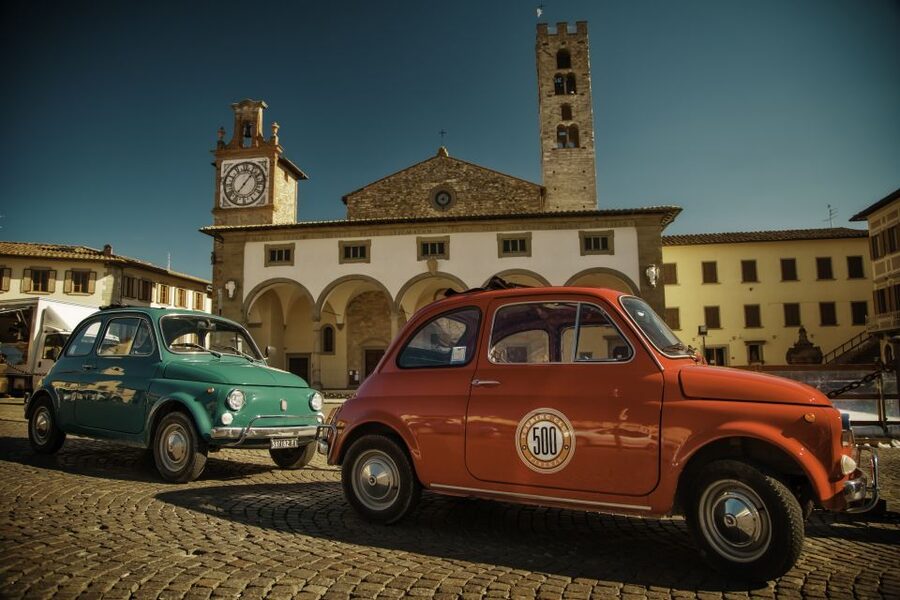 Florence Wine Tasting and Tuscan Lunch in a Vintage Fiat 500 - The Renaissance villa and vineyard stop