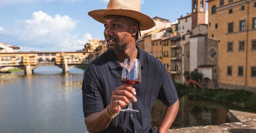 Florence: Wine-tasting Experience in Front of Ponte Vecchio - A wine lesson beside the Ponte Vecchio