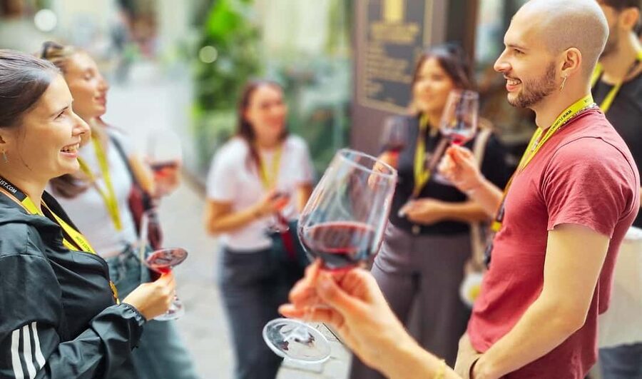 Florence: Wine Windows Walk with Wine Tasting and Appetizers - Florence’s wine windows are the real hook