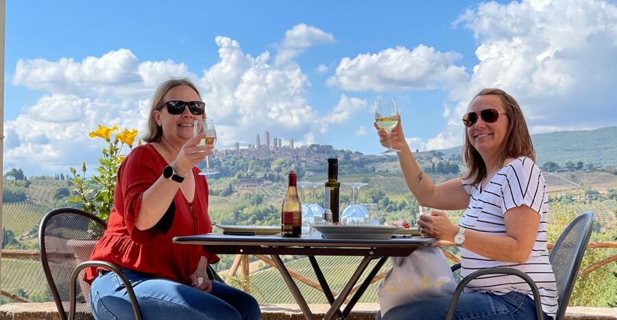 Florence: Wineries, Tastings, Lunch & San Gimignano Day Trip - San Gimignano and a short taste of the towers