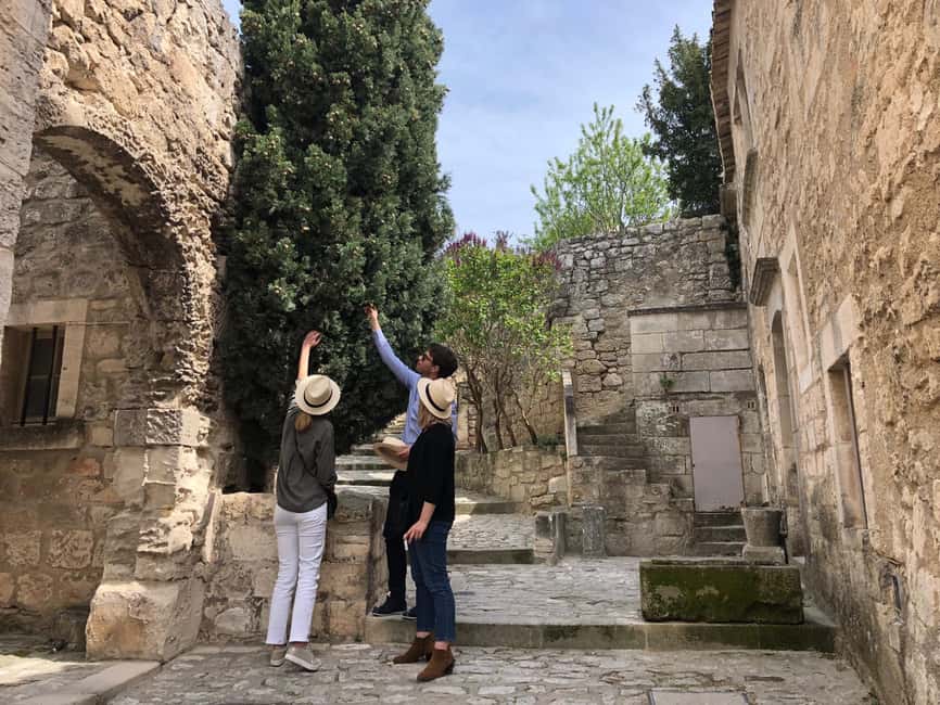 From Aix-en-Provence: Provence Region Tour with Wine Tasting - Four major sights in one very full day