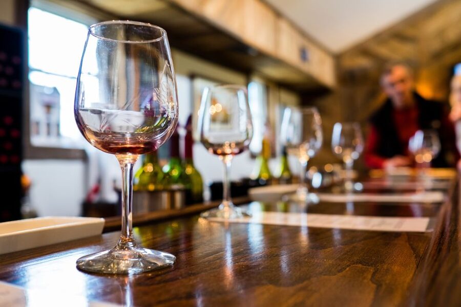 From Bordeaux: Full-Day St Emilion Wine Tasting Tour - Saint Emilion: two hours for lunch and old stone lanes