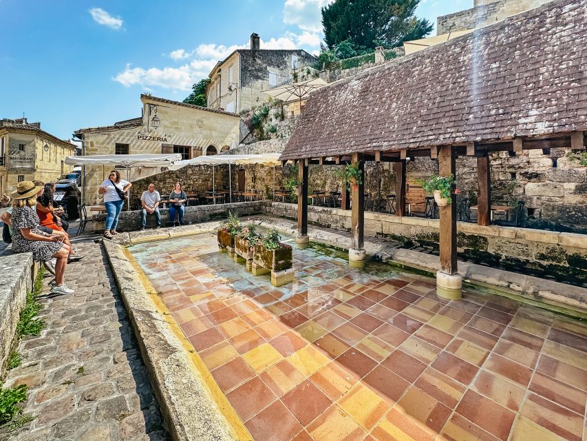 From Bordeaux: Saint-Emilion Guided Wine Tasting Tour - Who should book this Saint-Émilion outing?
