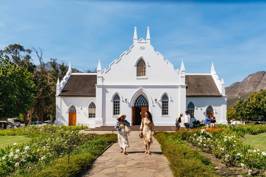 From Cape Town: 3 Regions Wine Tour with 3 Estates, 15 Wines - Key points at a glance