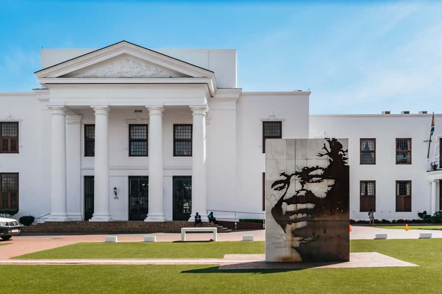 From Cape Town: 3 Regions Wine Tour with 3 Estates, 15 Wines - What $53 really gets you