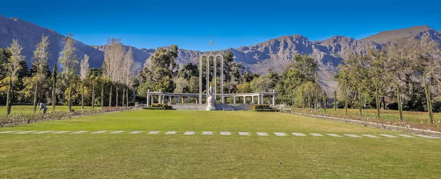 From Cape Town: Winelands Full Day Tour and Wine Tasting - Where the tour is strongest, and where it slips