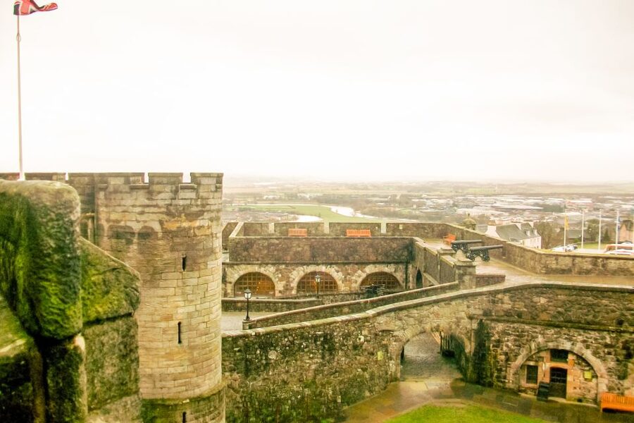 From Edinburgh: Stirling Castle, Loch Lomond & Whisky Tour - What the $75 price really covers
