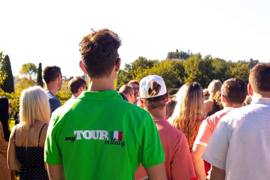 From Florence: Chianti Half-Day Wine Tour with Tasting - Monteriggioni offers a short medieval pause