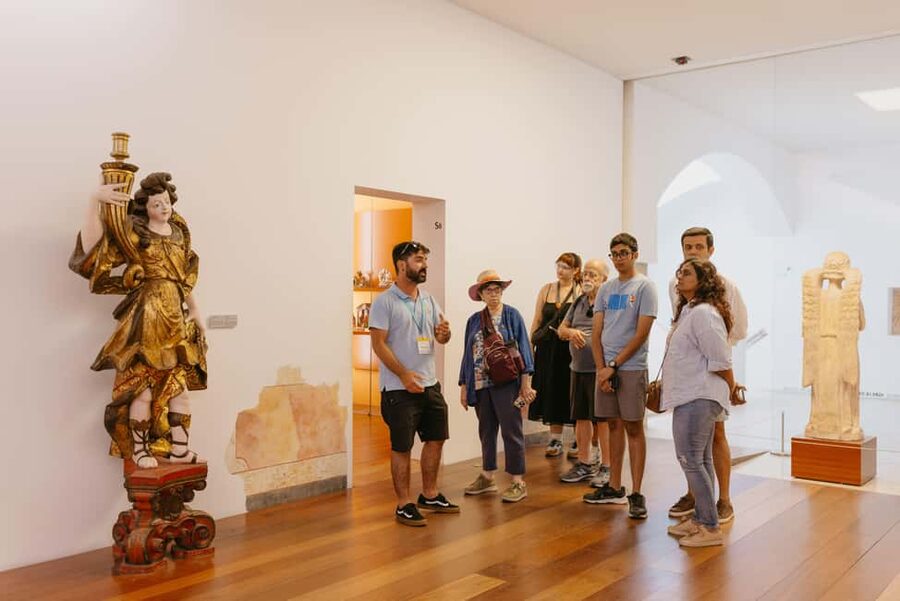 From Lisbon: Évora and Monsaraz Day Tour with Wine Tasting - Lunch is your own choice