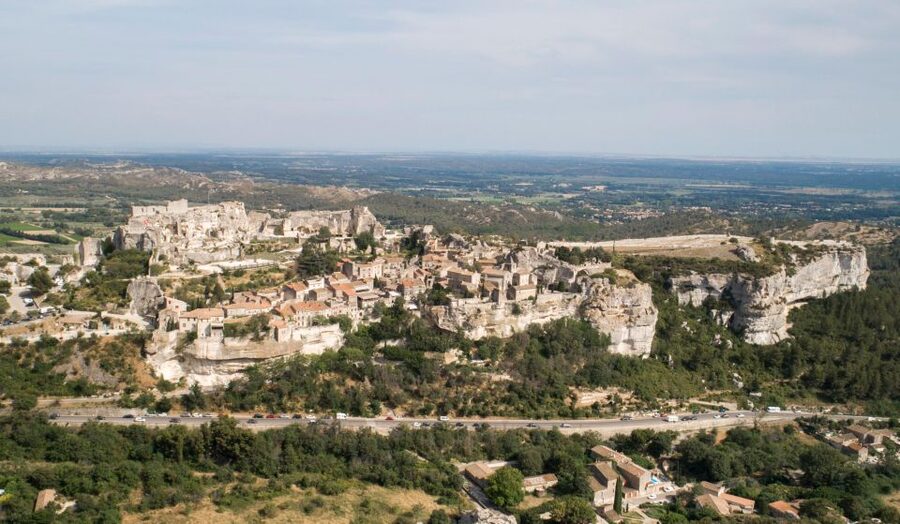 From Marseille: Provence Sightseeing Tour and Wine Tasting - Key points at a glance