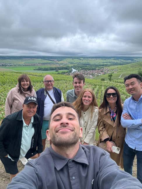 From Reims: Champagne and Family-Run Wineries Tour - A small van and a local voice