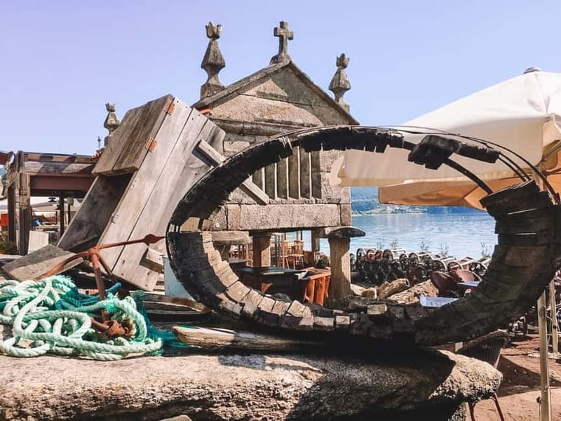 From Santiago: Rías Baixas Tour with boat trip and winery - A Lanzada, sea views, and old ritual