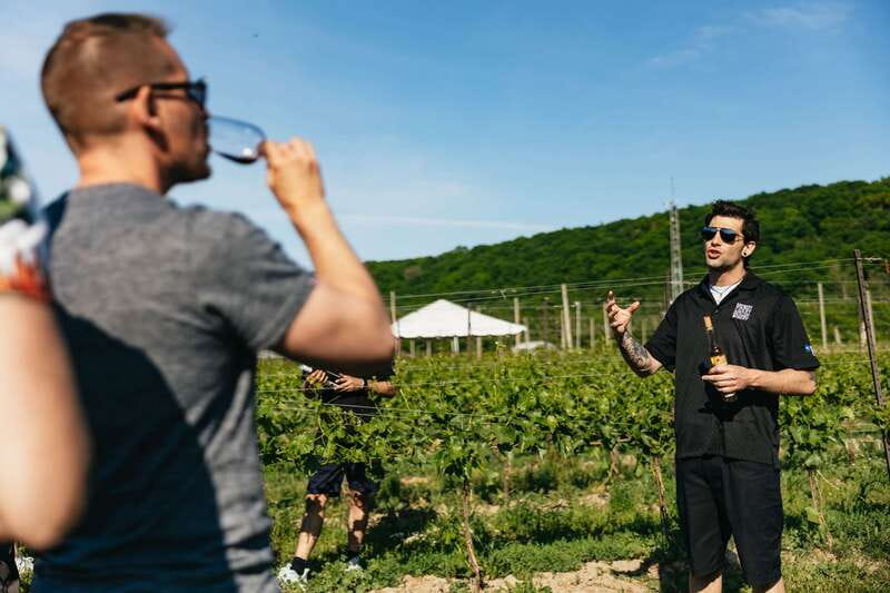 From Toronto: Niagara Falls + Winery, Cruise, & Lunch Option - Lunch overlooking the water