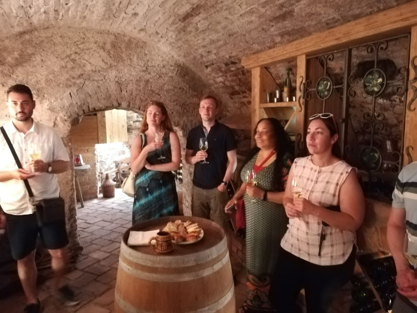 From Vienna: Half-day Countryside Wine Tour with Meal - What the $141 price includes