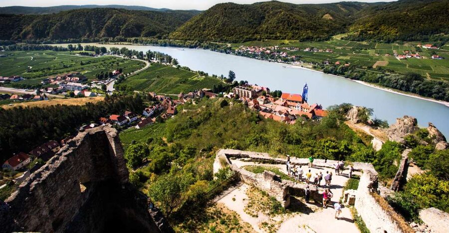 From Vienna: Wachau Valley Day Tour with Wine Tasting - Why this Wachau day trip works from Vienna