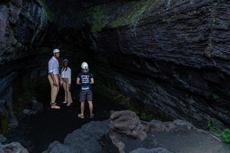 Full-Day Etna and Wine Tour from Catania - Paying extra for the upper slopes