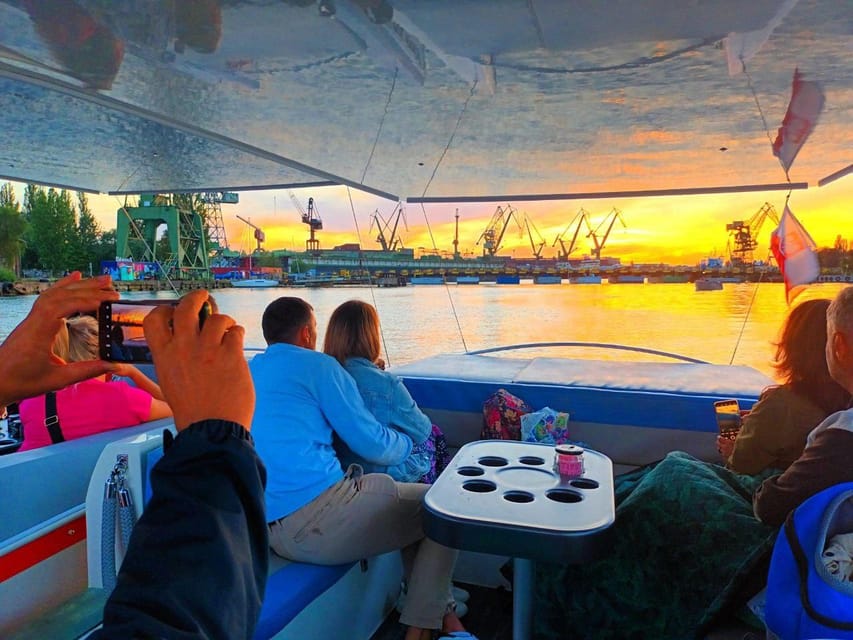 Gdańsk: Motława River Eco Cruise at Sunset with Prosecco - Practical booking advice for your evening