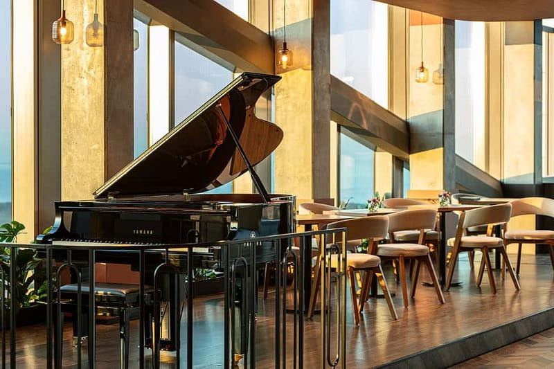Gdańsk: Olivia Star Sky-High Views, Dinner, and Cocktails - Small details that can save you trouble