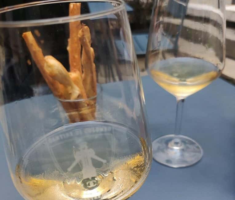 Genoa: Food and Wine Tasting Walking Tour - Seafood and Panissa at local restaurants