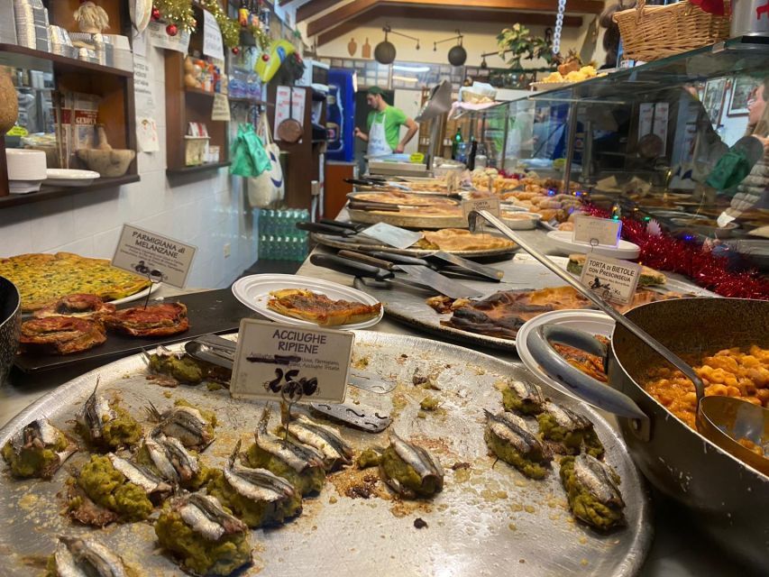 Genoa: The Ultimate Traditional Food and Drinks Tour - Why Genoa is best tasted on foot