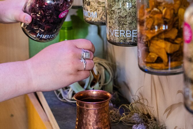 Gin School & Cocktail Masterclass in Dublin with Food - A hands-on session led by the Stillgarden team