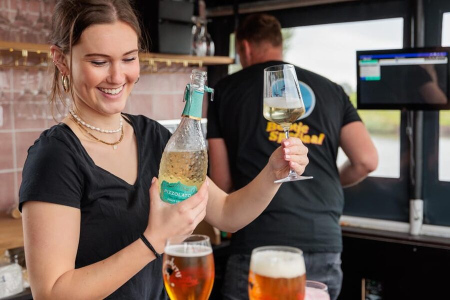 Groningen: Terrace Boat Experience with a Cozy Bar - Finding the boat beside Groningen Central Station