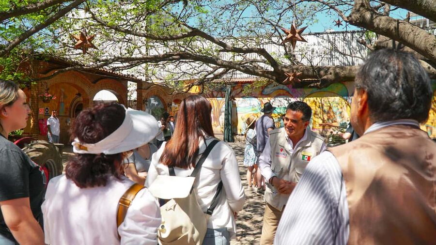 Guadalajara: Tequila Day Trip with Jose Cuervo Option - Seeing Tequila town without rushing the wrong things