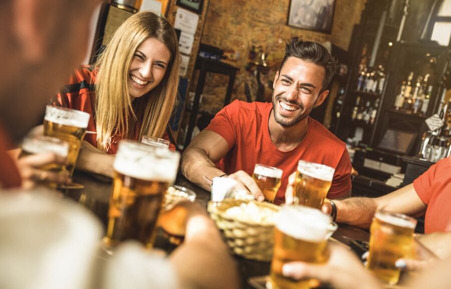 Hamburg: St. Pauli Breweries Walking Tour with Tastings - Inside Zur Ritze and Its Boxing Cellar
