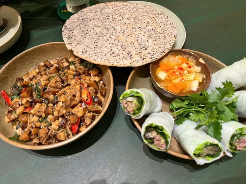 Ho Chi Minh City: Craft Beer and Local Food Tour by Scooter - Key points at a glance
