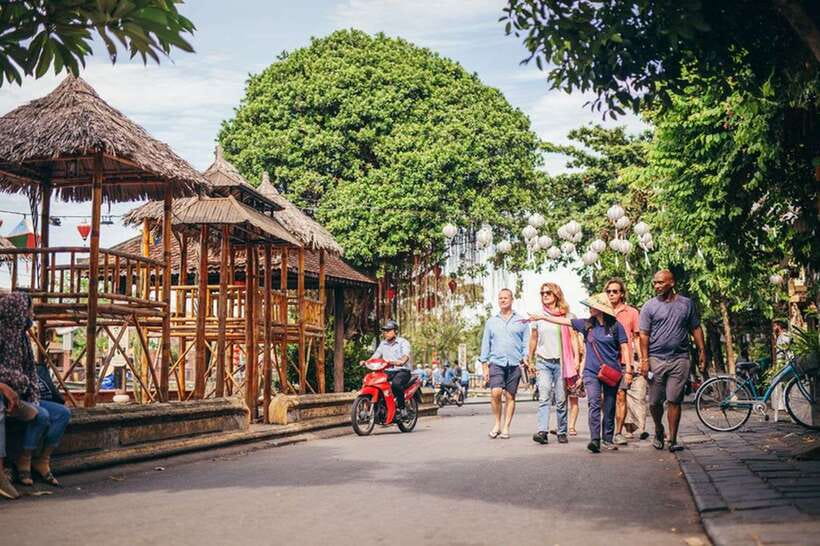Hoi An: Sunset Food Tasting Tour - What the $39 price really buys you